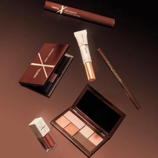 Pastel X Arzu Sabanci Liquid Eyeshadow Shimmering Finish 301