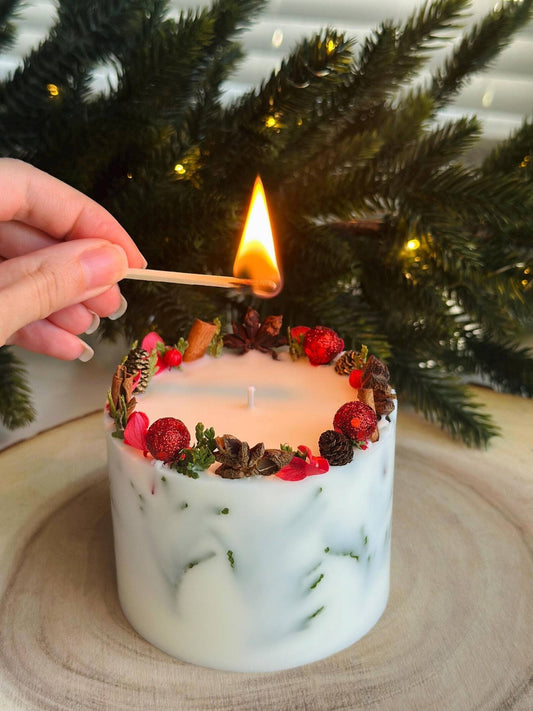 Christmas Soy Candle: Pinecone & Cinnamon Rustic Holiday Decor Christmas Decoration Fragrant Nest