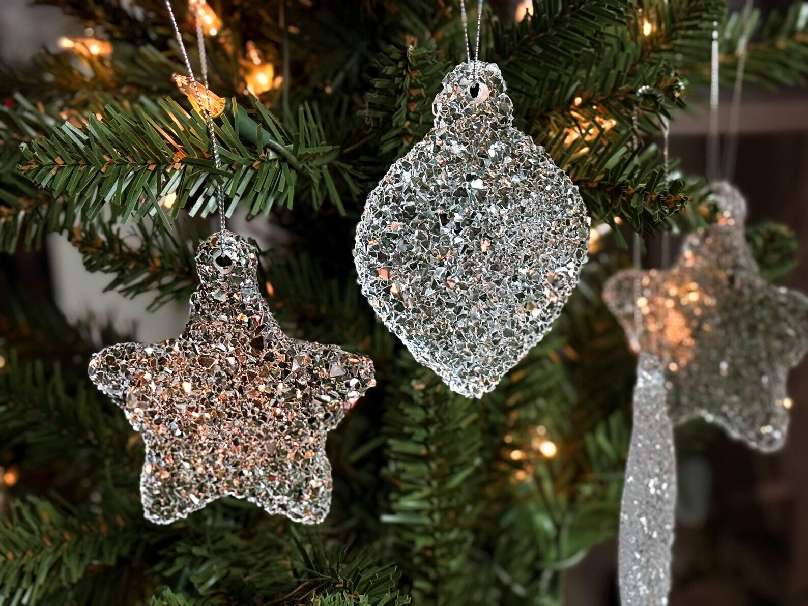 Sparkling Resin Christmas Tree Ornament: Frosted Winter Decor, Jewlery Ornament Christmas Decoration Fragrant Nest