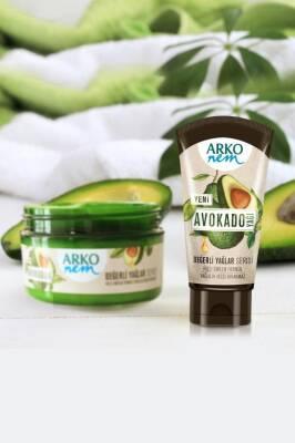 Crema hidratante Arko con aceite de aguacate - Hidratación 24 horas, no grasa, enriquecida con vitaminas para piel seca