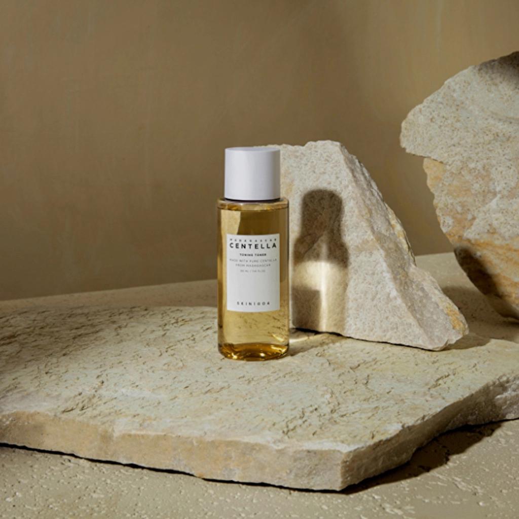 Skin1004 Madagascar Centella Tone Brightening Boosting Toner 210 ml