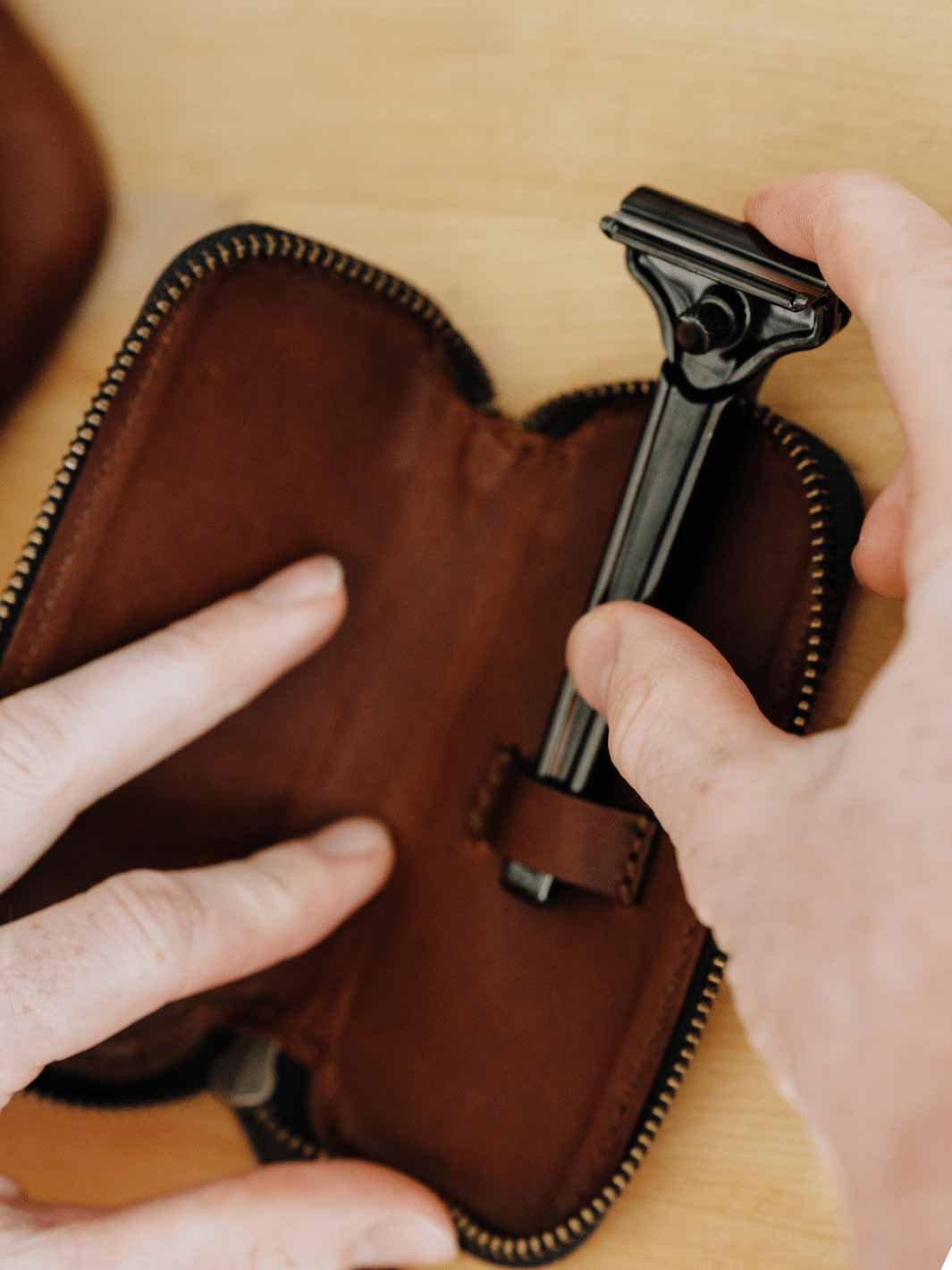 The Leather Travel Case Accessories Supply