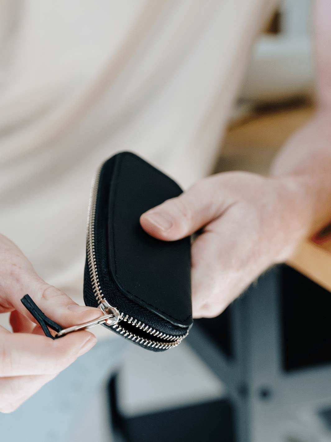 The Leather Travel Case Accessories Supply