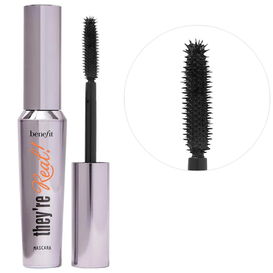 Mascara allongeant They're Real! de Benefit - Formule volumisante, longue tenue et sans bavures