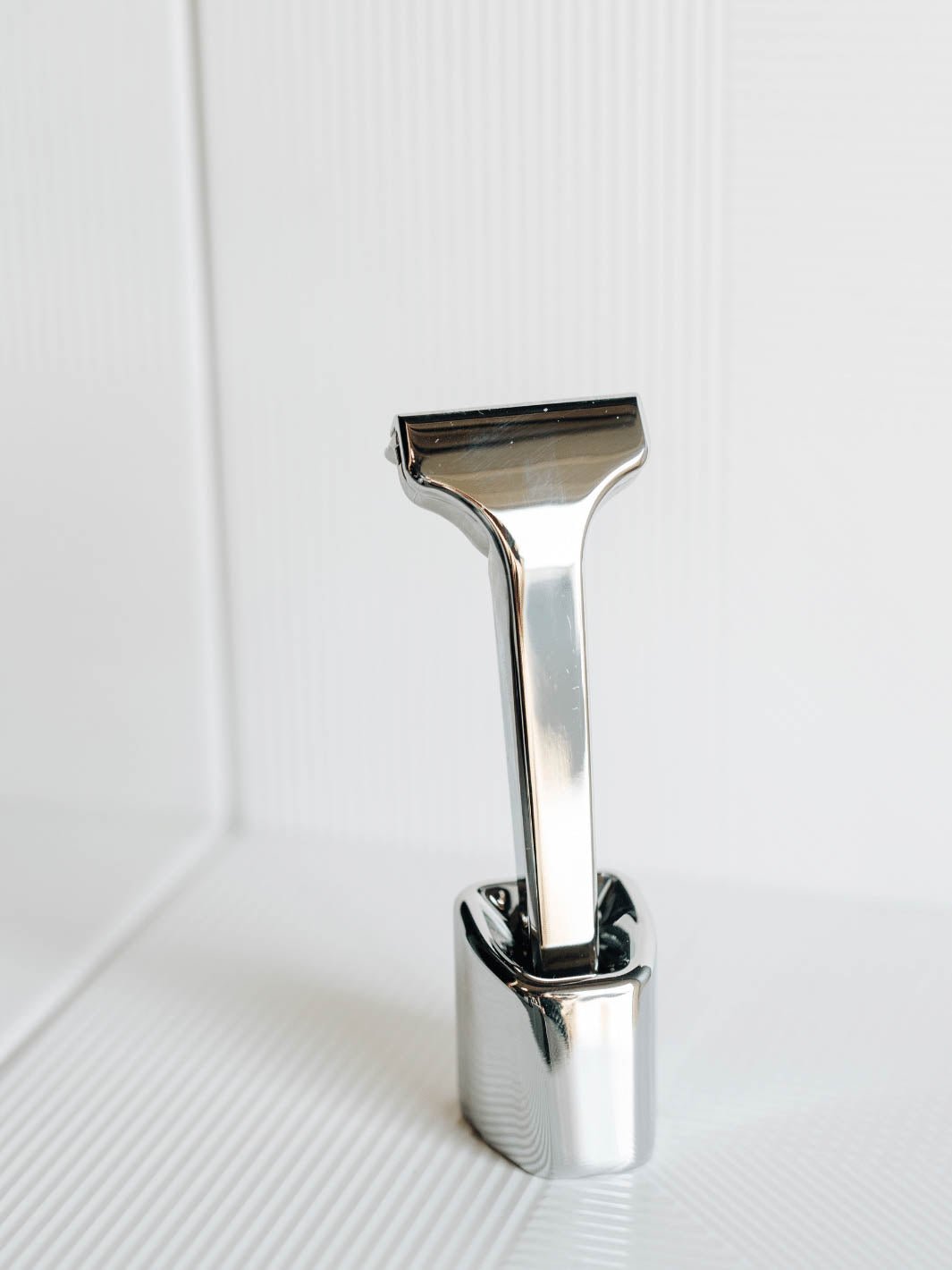 Single Edge Razor Stand Accessories Supply