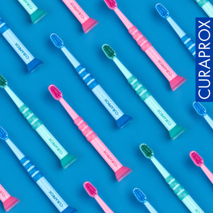 Cepillo de dientes infantil Curaprox Curakid 0-3 años
