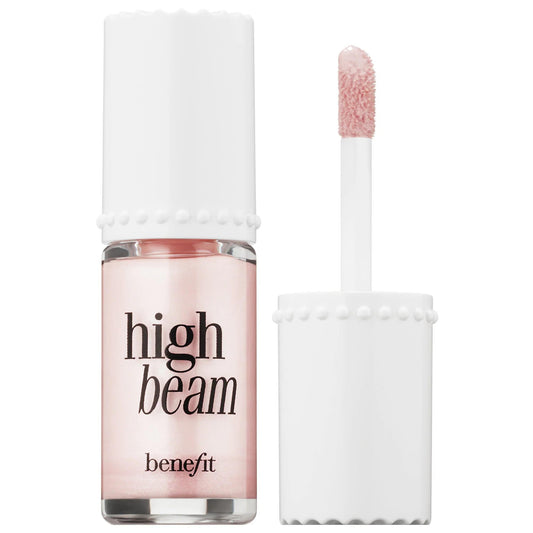 Benefit Cosmetics High Beam : Enlumineur liquide rose satiné pour un teint frais et un éclat longue durée - Sublimes les pommettes et l'arcade sourcilière avec des reflets or rose
