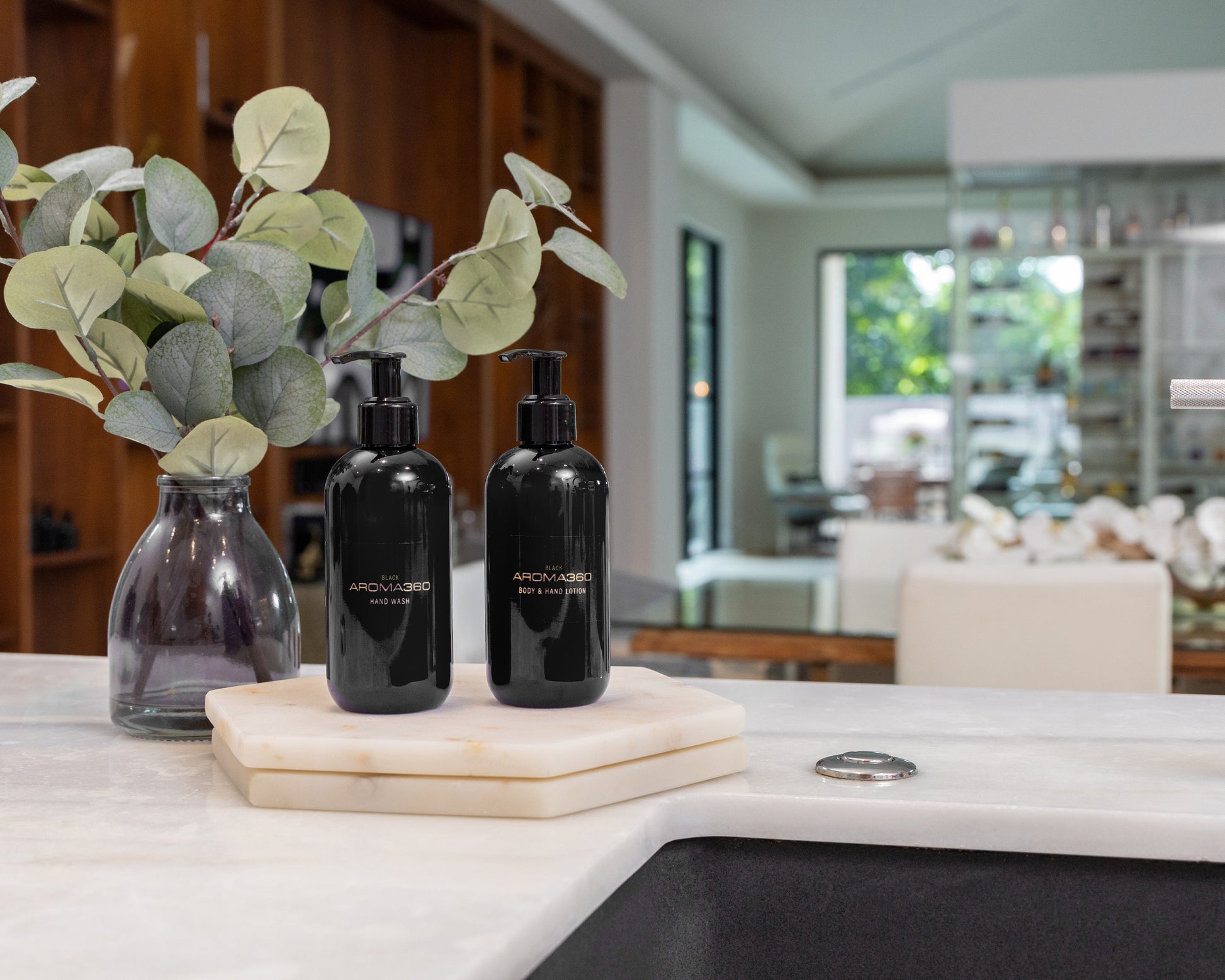 Aroma360 Black Body & Hand Wash Body and Hand Wash Aroma360