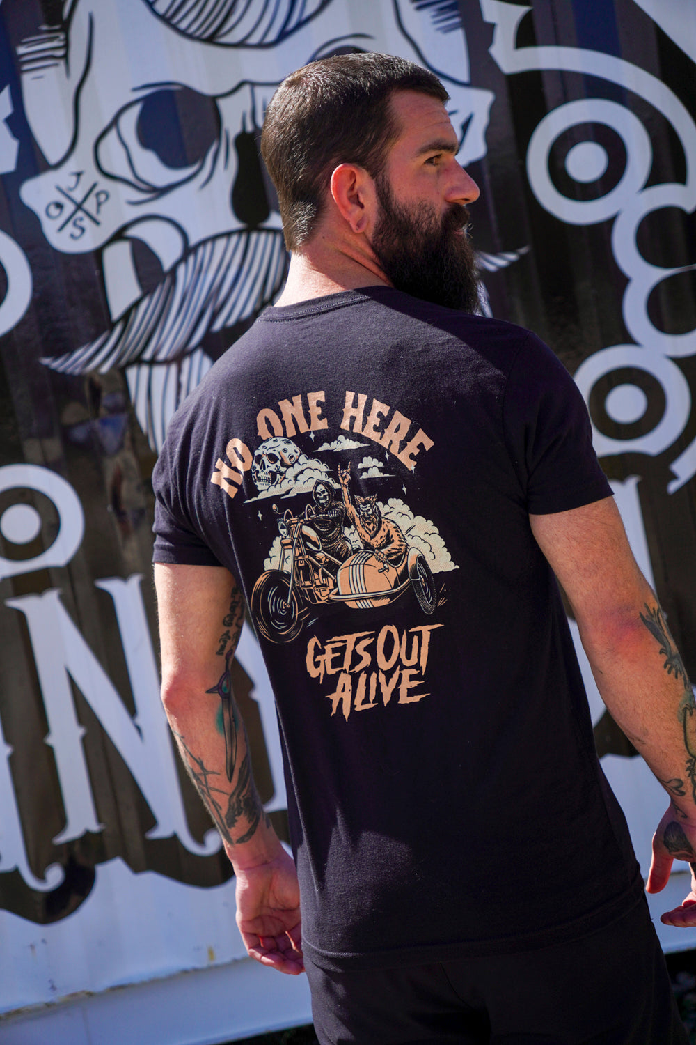 Johnny Slicks No one here gets out alive T-shirt Shirt Johnny Slicks