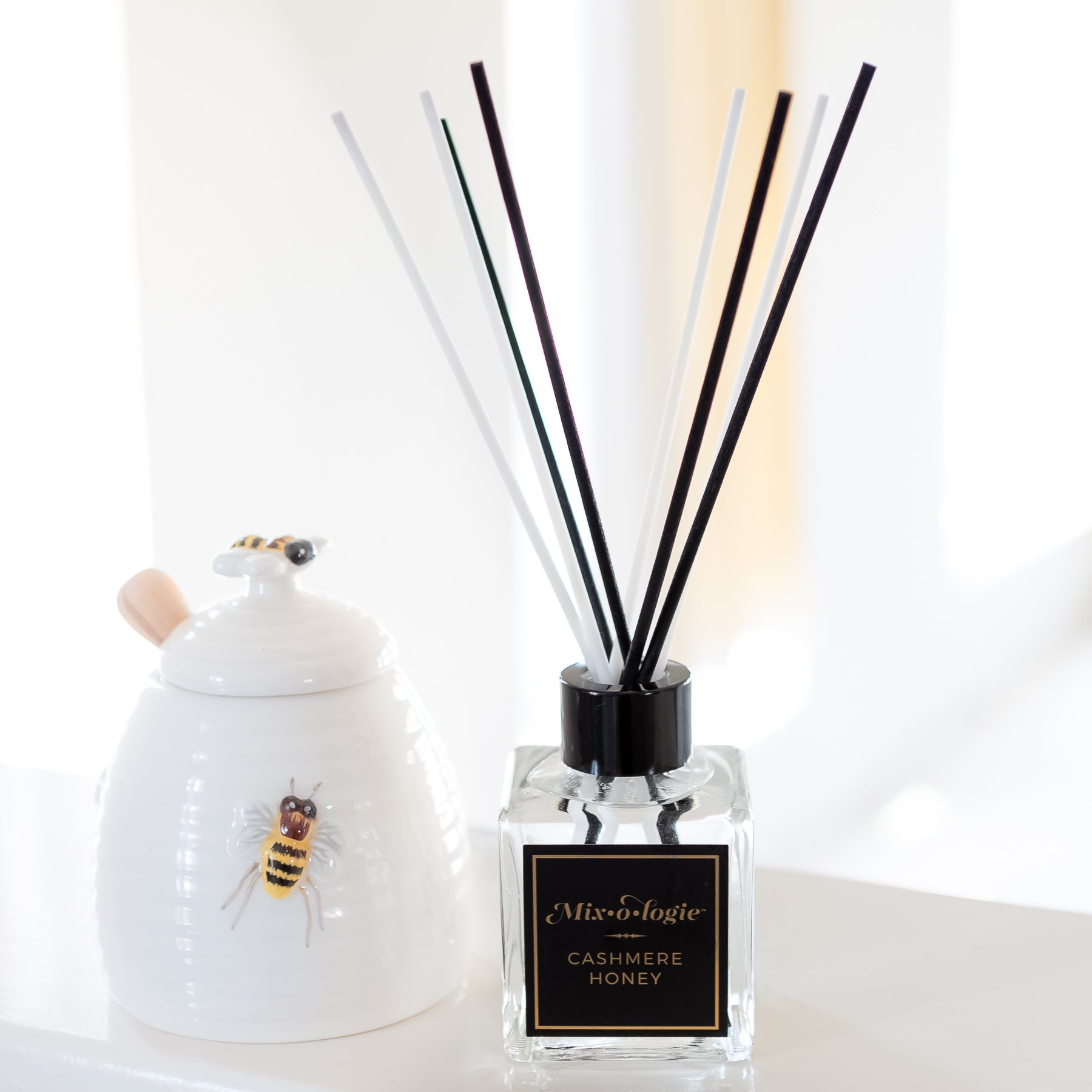 Cashmere Honey | Reed Diffuser Reed Diffuser MIXOLOGIE