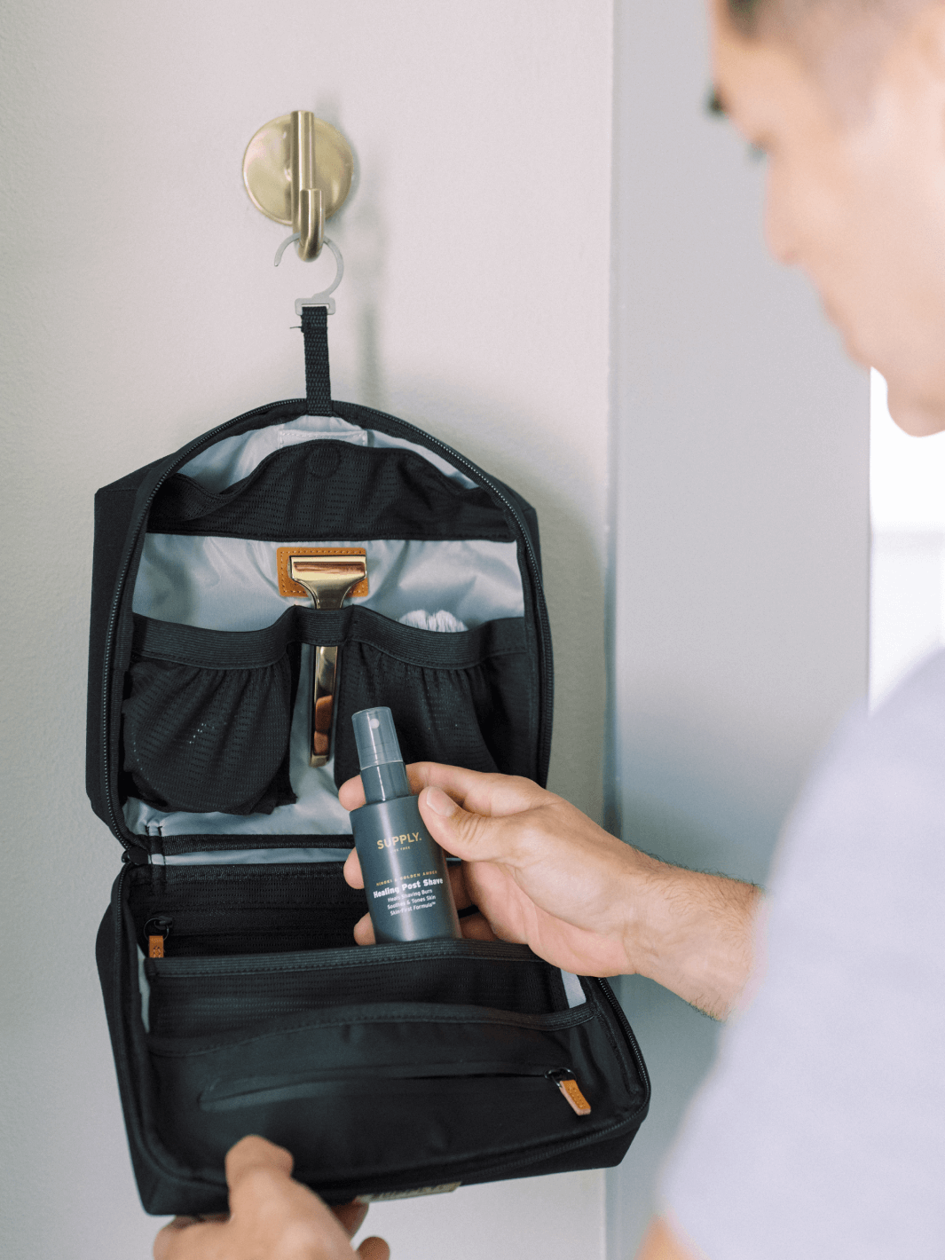 The Dopp Kit Accessories Supply
