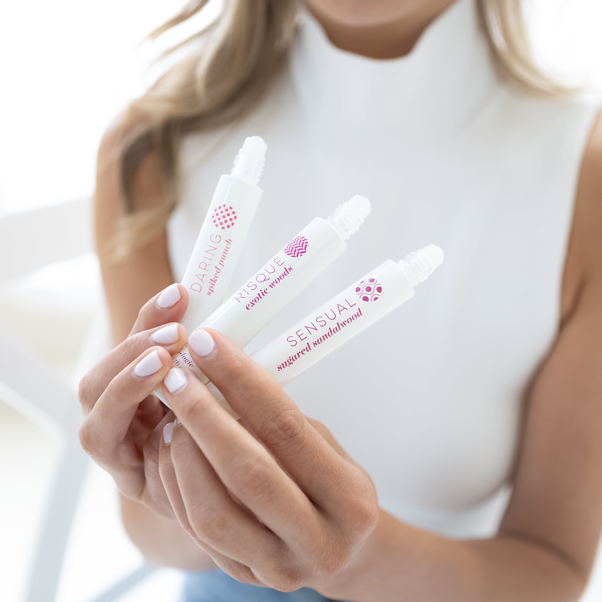Risque' (Exotic Woods) | Rollerball Perfume Oil Roll-On Women's Single MIXOLOGIE