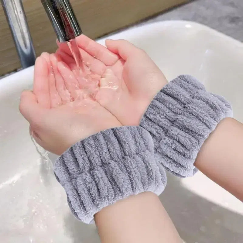 Color: Blue, Ships From: CZECH REPUBLIC - 2pc Wrist Washing Belt Soft Microfiber Towel Wristbands For Washing Face Water Absorption Washing Prevent Wetness Wrist Washband