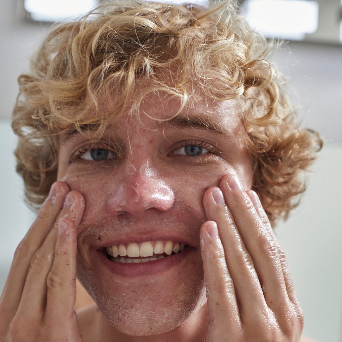 Exfoliating Scrub for Men Addon - Builder Tiege Hanley