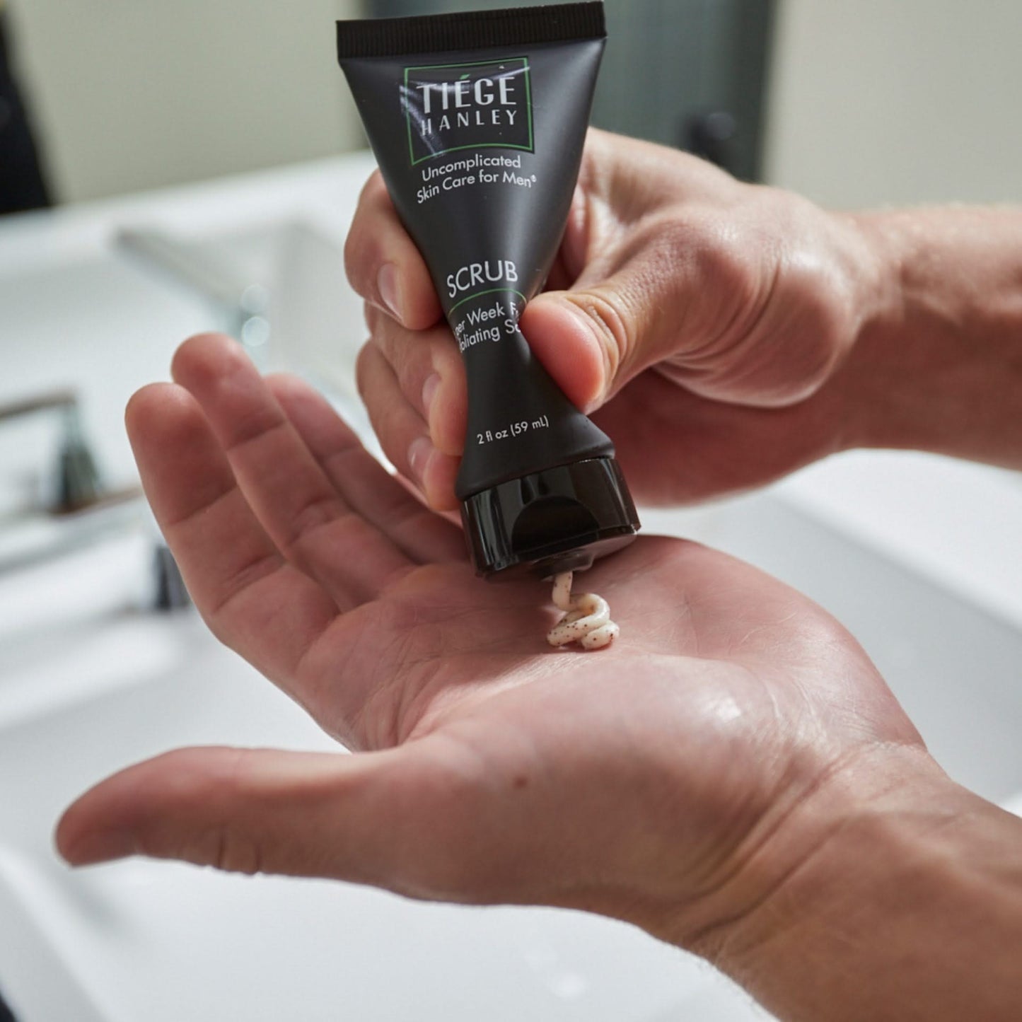 Exfoliating Scrub for Men Addon - Builder Tiege Hanley