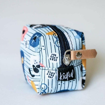 Estuche para chupetes Kidful Funny Faces con detalles en cuero