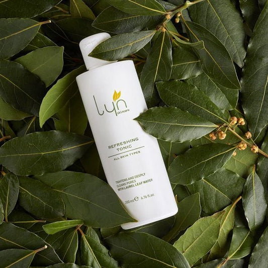 Lyn Skincare Revitalizing Toner with Laurel Leaf Water 200 mL