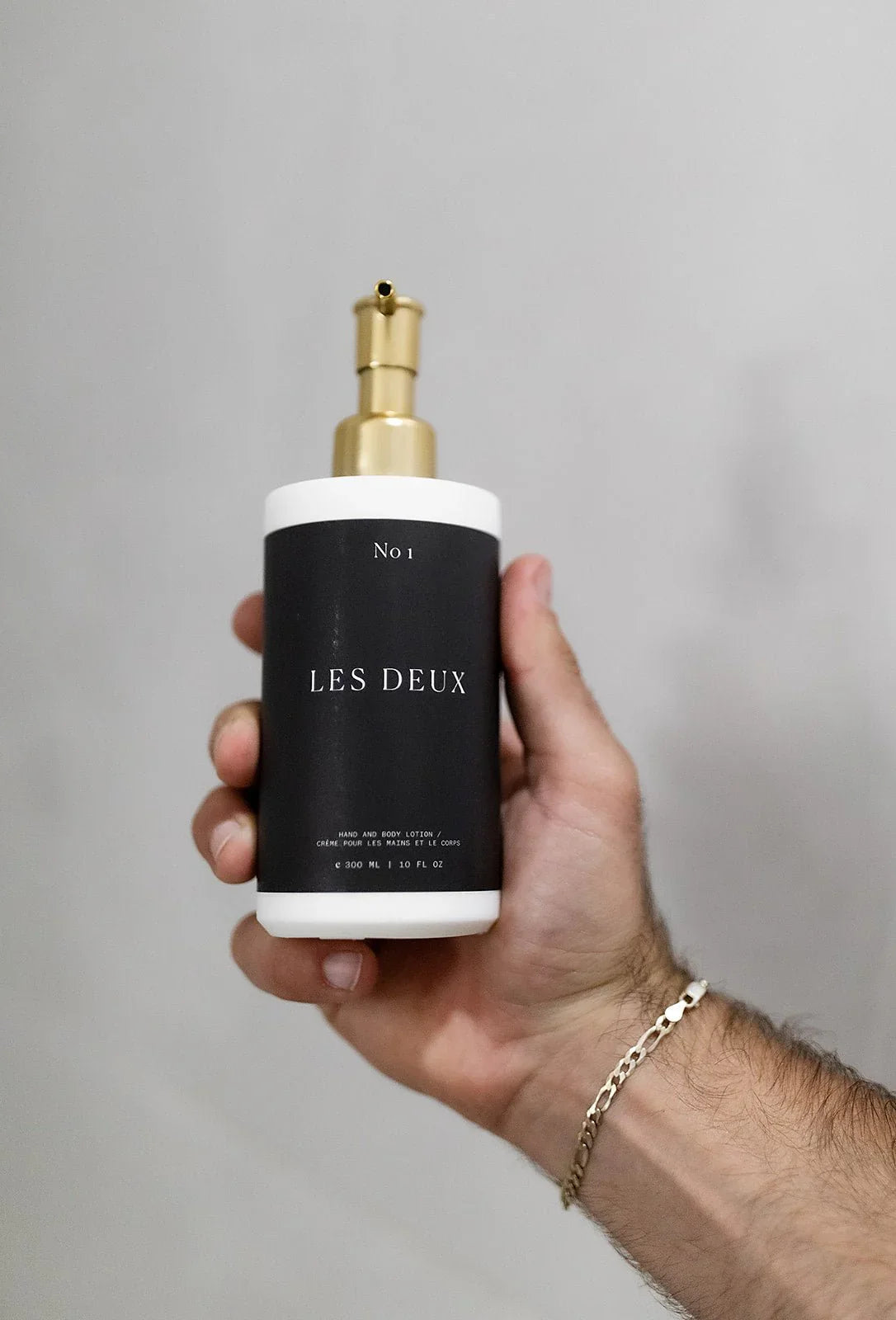 Les Deux Fragrances No. 1 - Bois Sacré Body Wash Les Deux Fragrances
