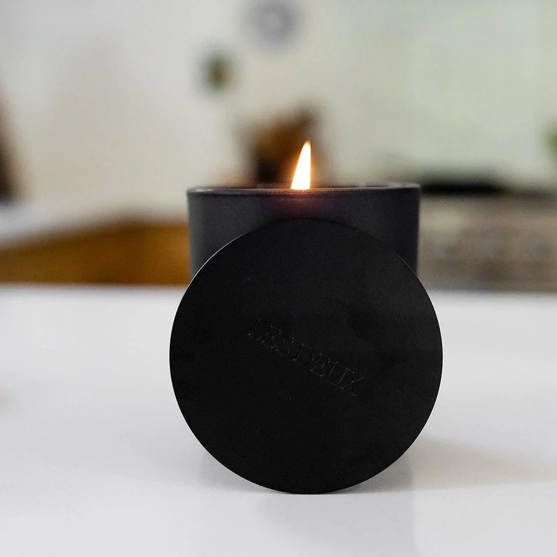 Les Deux Fragrances No. 1 - Bois Sacré Candle Les Deux Fragrances