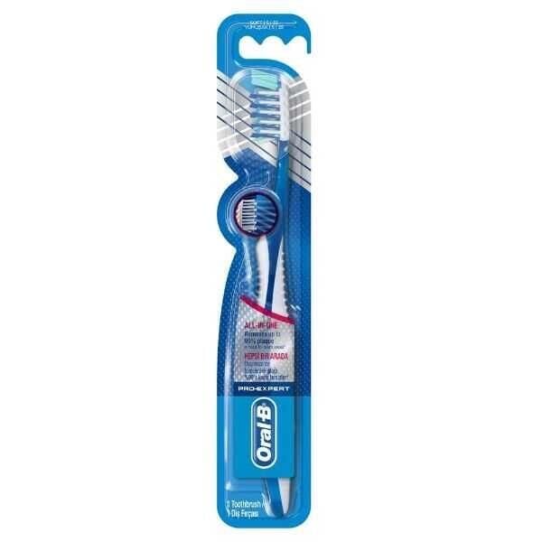 Brosse à dents Oral-B Pro-Expert Complète 7 Souple 35 pour un nettoyage en douceur