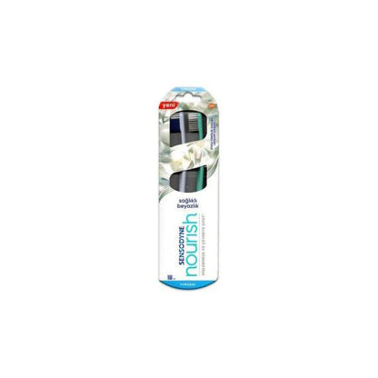 Cepillo de dientes Sensodyne Nourish de cerdas suaves, paquete de 2: suave con los dientes y encías sensibles