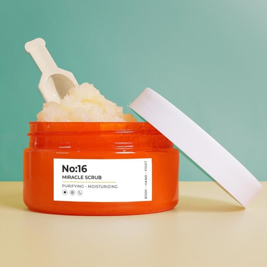 Sinoz No:16 Nourishing and Purifying Body Peeling 250 ml