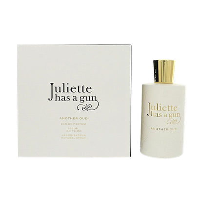 Another Oud de Juliette Has A Gun