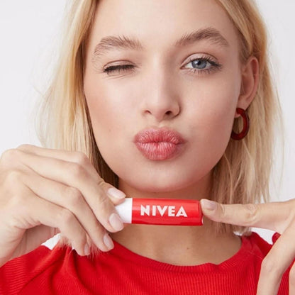 Baume à lèvres nourrissant Nivea avec hydratation 24h - Baume à lèvres sans huile minérale